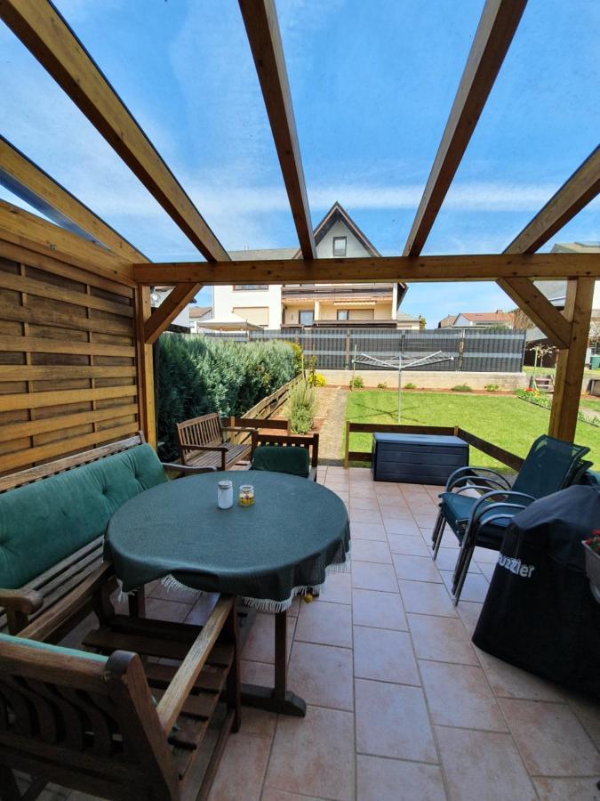 Ferienwohnung Woelbert Altendiez Exterior photo
