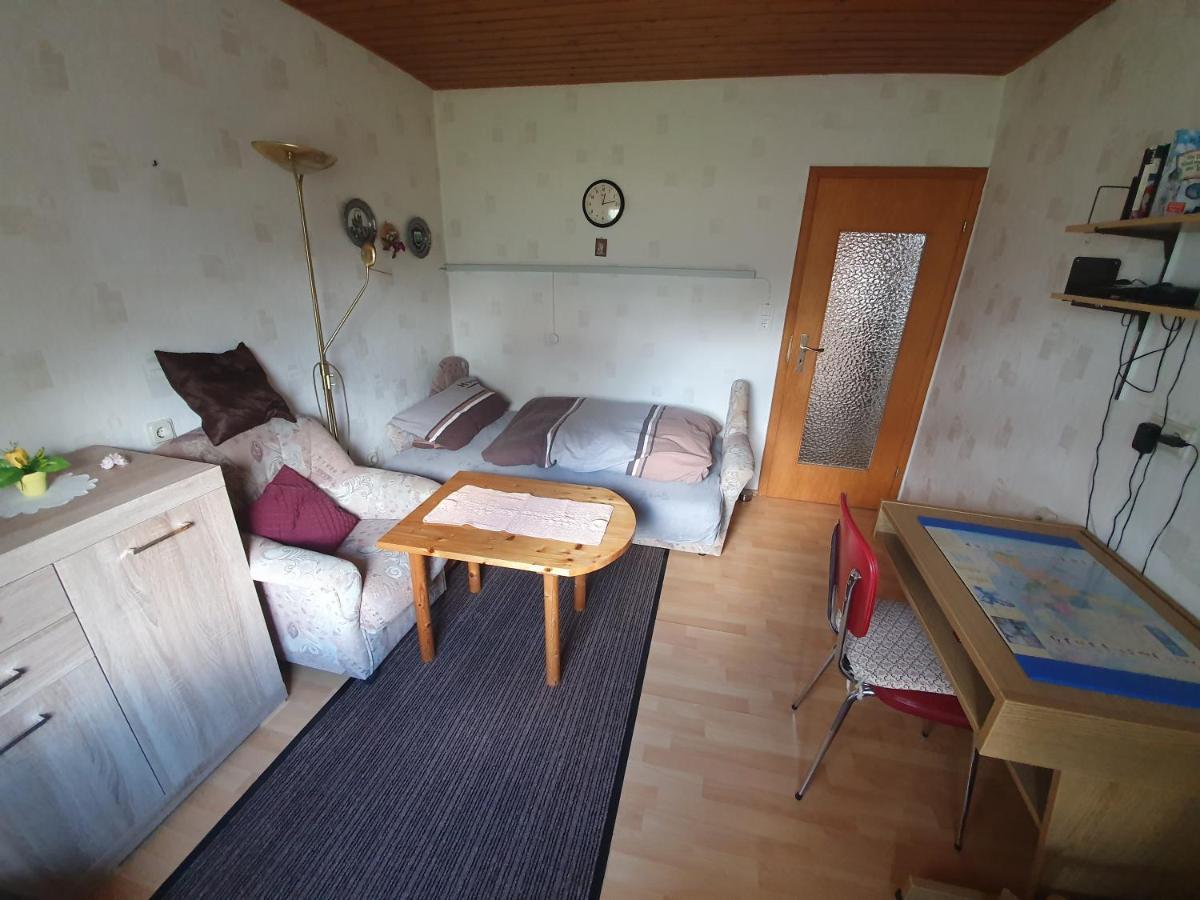 Ferienwohnung Woelbert Altendiez Exterior photo